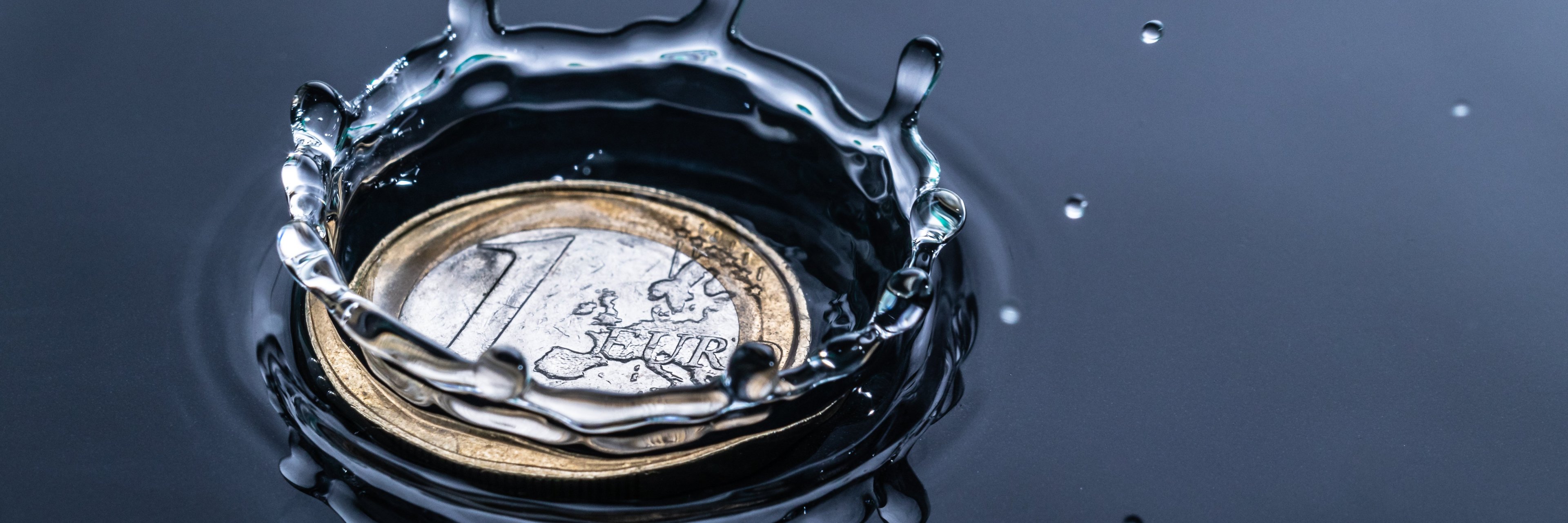 water drop impact on a coin water drop impact on a coin